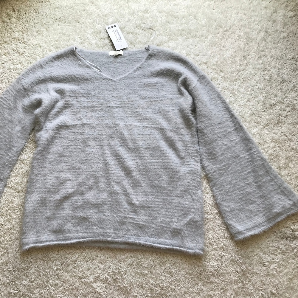 Brand New Boohoo Gray Sweater